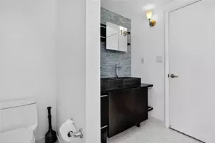 822 NE 19th Ave, Fort Lauderdale, FL 33304 - Photo 22