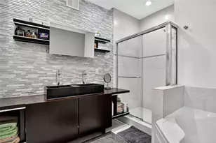 822 NE 19th Ave, Fort Lauderdale, FL 33304 - Photo 38