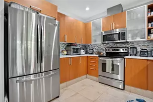 822 NE 19th Ave, Fort Lauderdale, FL 33304 - Photo 12