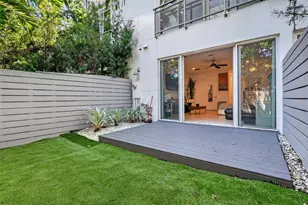 822 NE 19th Ave, Fort Lauderdale, FL 33304 - Photo 2