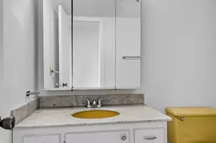 2750 NE 183rd St, Aventura, FL 33160 - Photo 18