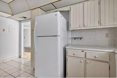 2750 NE 183rd St, Unit #911, Aventura, FL 33160 - Photo 28