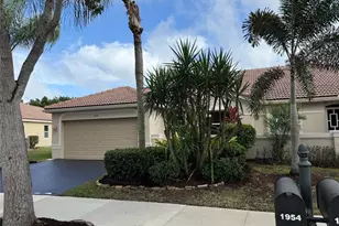 1954 Andromeda Ln, Weston, FL 33327 - Photo 2