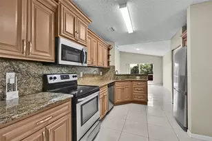 1688 SW 158th Ave, Pembroke Pines, FL 33027 - Photo 22