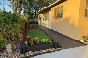 602 NE 38th St, Oakland Park, FL 33334 - Photo 26