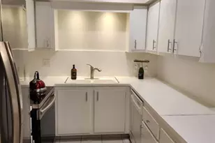 6001 N Falls Cir Dr, Lauderhill, FL 33319 - Photo 12