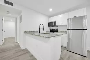 1015 NE 17th Ave, Fort Lauderdale, FL 33304 - Photo 4