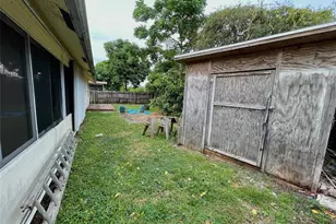 9133 NW 48th St, Sunrise, FL 33351 - Photo 18