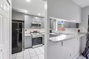 5843 Blueberry Ct, Fort Lauderdale, FL 33313 - Photo 2