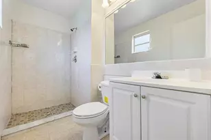 5843 Blueberry Ct, Fort Lauderdale, FL 33313 - Photo 12