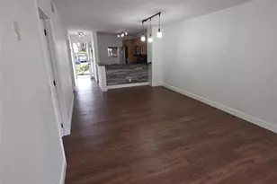 7710 NW 50th St, Lauderhill, FL 33351 - Photo 14