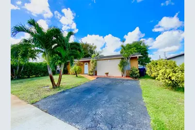 406 SW 80th Ter, North Lauderdale, FL 33068 - Photo 4