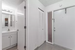 2551 Aragon Blvd, Sunrise, FL 33322 - Photo 10