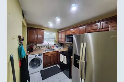 2750  Sunrise Lakes Dr, Unit #112, Sunrise, FL 33322 - Photo 6