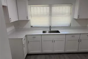 703 N 17th St, Fort Pierce, FL 34950 - Photo 14