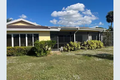 5728 S Bayberry Ln, Tamarac, FL 33319 - Photo 18