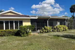 5728 S Bayberry Ln, Tamarac, FL 33319 - Photo 18