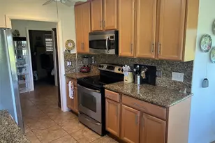 5728 S Bayberry Ln, Tamarac, FL 33319 - Photo 2