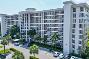 3050 N Palm Aire Dr, Pompano Beach, FL 33069 - Photo 2