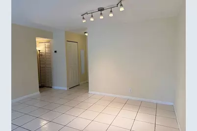 7340 NW 1st St, Unit #102, Plantation, FL 33317 - Photo 12