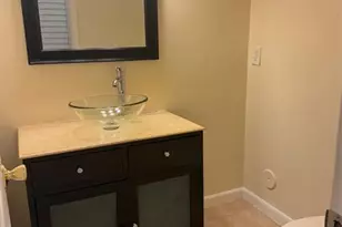 7340 NW 1st St, Plantation, FL 33317 - Photo 8