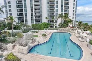 18001 Collins Ave, North Miami Beach, FL 33160 - Photo 34