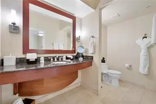 18001 Collins Ave, North Miami Beach, FL 33160 - Photo 24
