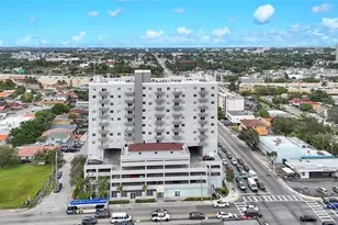 2217 NW 7th St, Miami, FL 33125 - Photo 32