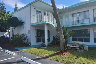 3212 NE 7th Pl, Pompano Beach, FL 33062 - Photo 22