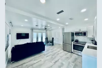 1742 NE 7th St, Fort Lauderdale, FL 33304 - Photo 22