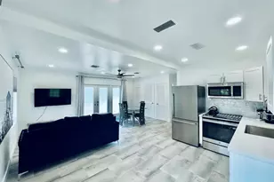 1742 NE 7th St, Fort Lauderdale, FL 33304 - Photo 22