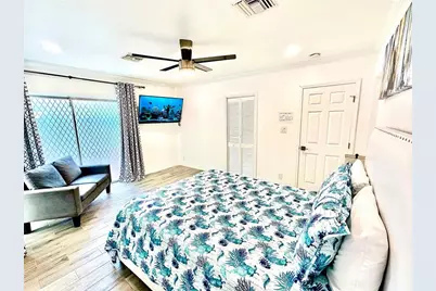 1742 NE 7th St, Fort Lauderdale, FL 33304 - Photo 16