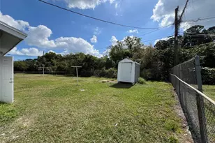 308 Essex Dr, Fort Pierce, FL 34946 - Photo 2