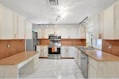 5372  Pine Circle, Coral Springs, FL 33067 - Photo 10