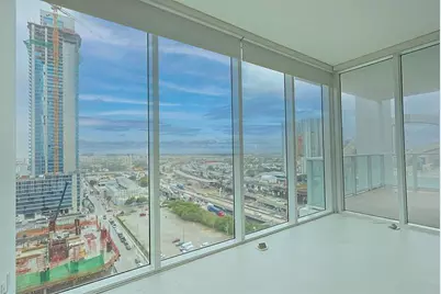 1040 Biscayne Boulevard #1406, Miami, FL 33132 - Photo 1