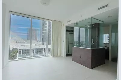 1040 Biscayne Boulevard #1406, Miami, FL 33132 - Photo 8