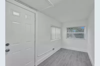 5025 SW 22nd St, Hollywood, FL 33023 - Photo 4