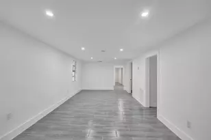 5025 SW 22nd St, Hollywood, FL 33023 - Photo 10