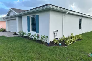 2807 34th St, Lehigh Acres, FL 33971 - Photo 2