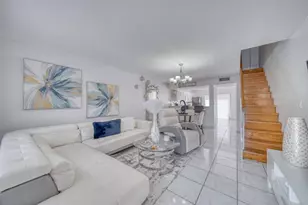 2612 W 54th Pl Unit, Hialeah, FL 33016 - Photo 2