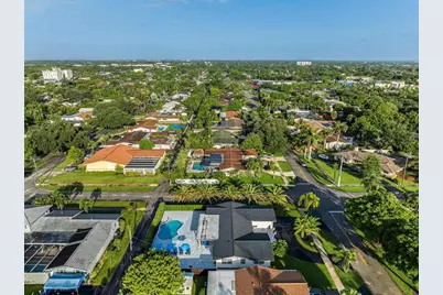 4730  Taylor St, Hollywood, FL 33021 - Photo 36