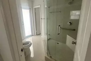 2810 NE 60th St, Fort Lauderdale, FL 33308 - Photo 6