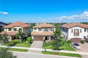 11425 Watercrest Circle, Parkland, FL 33076 - Photo 2