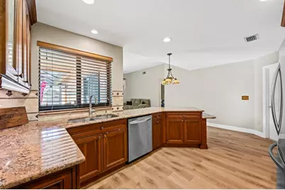 6221  Sedgewyck Cir W, Davie, FL 33331 - Photo 8