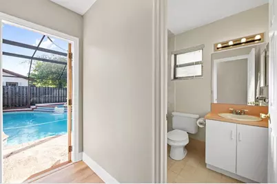 6221  Sedgewyck Cir W, Davie, FL 33331 - Photo 30