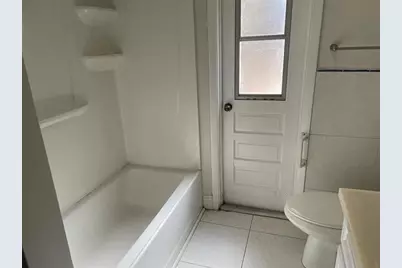 11700 NW 29th Pl, Sunrise, FL 33323 - Photo 12