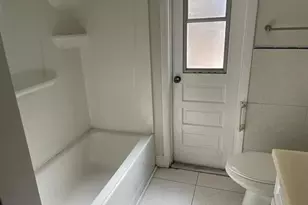 11700 NW 29th Pl, Sunrise, FL 33323 - Photo 12