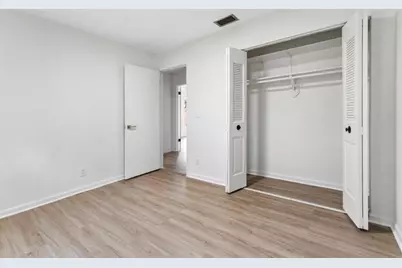 4679  Dolphin Dr, Lake Worth, FL 33463 - Photo 12