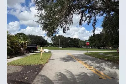 1091 NW 78th Ter, Plantation, FL 33322 - Photo 26