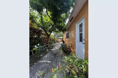 1091 NW 78th Ter, Plantation, FL 33322 - Photo 6